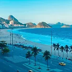Jump in Bed Copacabana 7 - Av Atlantica de frente para o Mar